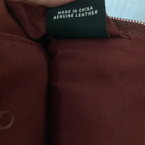 Pelle Studio Wilson  Leather backpack, deep red, NWOT, pockets/compartments - Picture 9 of 12